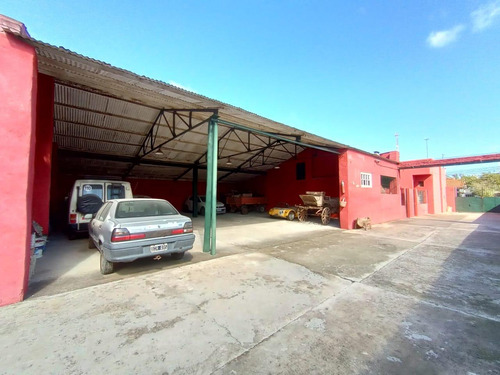 Terreno Con Oficina Comercial Con Estacionamiento En Don Torcuato