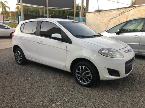 Imagem 1 de 4 de Palio Attractive 1.0 Completo 2013