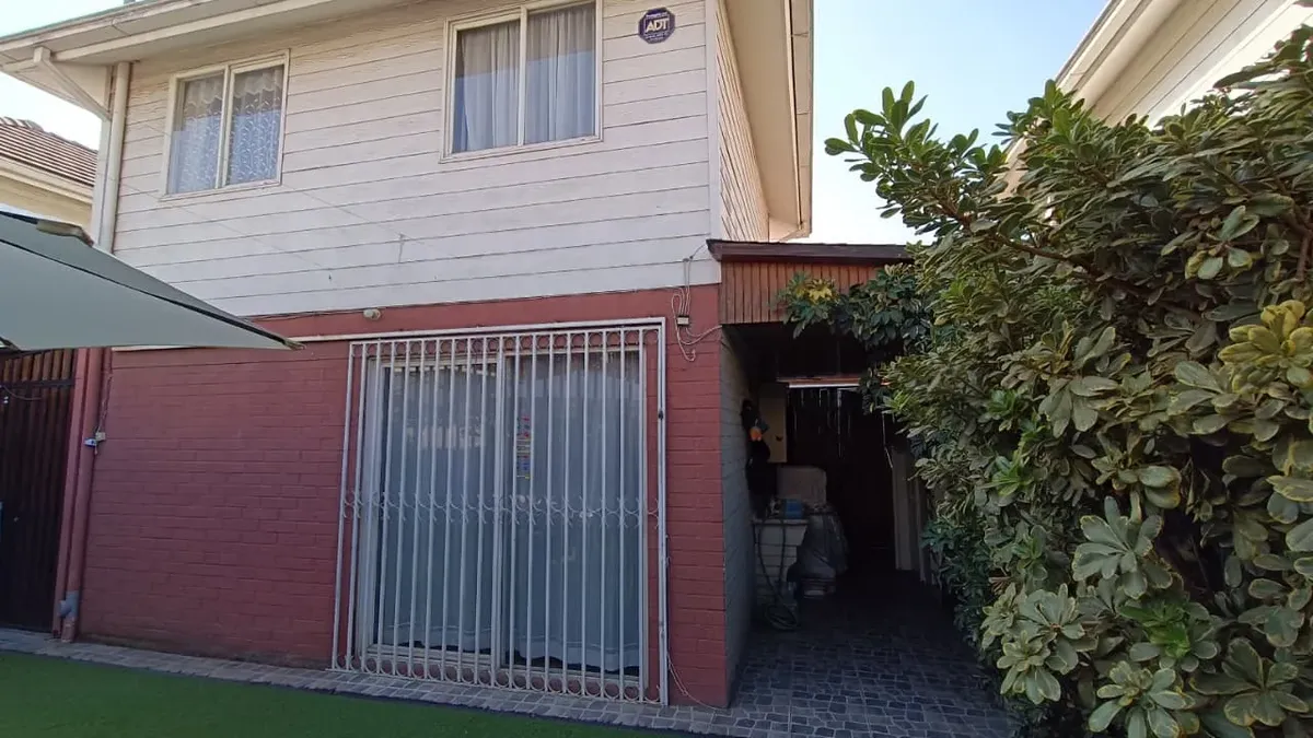Imagen 2 de 17 de Casa En Renca 3 Dor /2 Bañ / 2 Pisos. Cercano A Super Lider