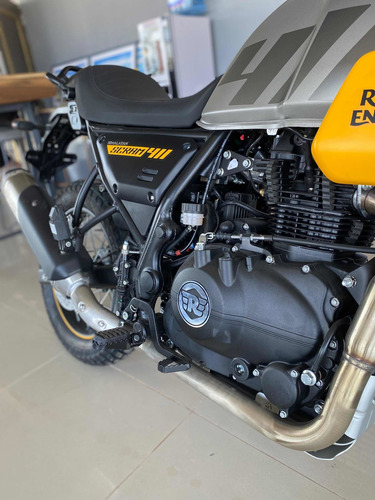 Imagen 2 de 15 de Royal Enfield Scram 411 Graphite Yellow