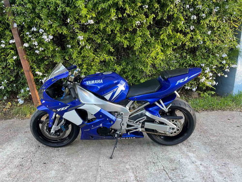 Yamaha R1