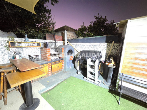 Casa En Venta De 3 Dorm. En Ñuñoa