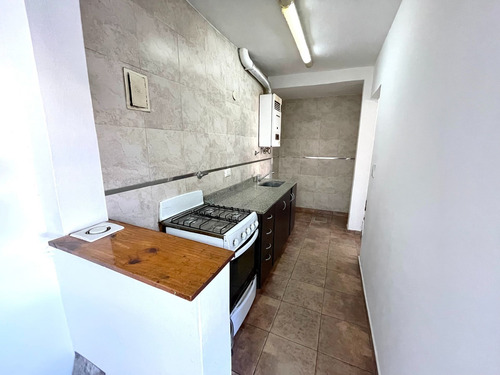 Imagen 1 de 19 de Venta Casa 4 Amb Con Jardin En Villa Lugano