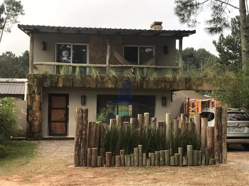 Casa En Venta, Nueva Y De Excelente Construcción