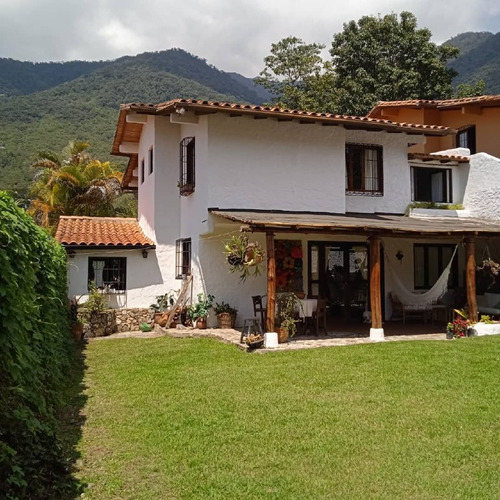 Casa En La Pedregosa Alta