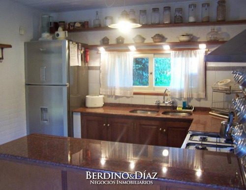 Hermosa Casa Muy Cerca De La Ruta En El Corazón De La Barra- Ref: 282