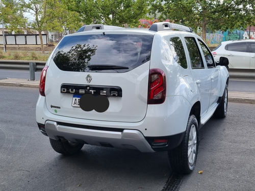 Imagen 5 de 10 de Renault Duster 2017 1.6 Ph2 4x2 Privilege 110cv
