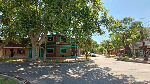 Casa En Venta 3 Dormitorios En Alberdi Rio
