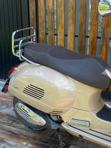 Vespa 300 Gts