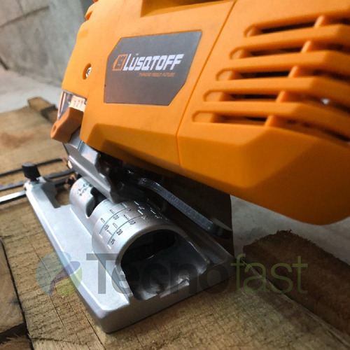 Imagen 3 de 5 de Caladora Lusqtoff 710w Vel Variable Carpintero