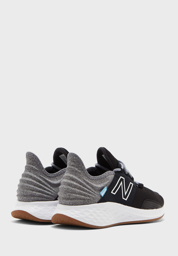 Tênis New Balance Fresh Foam Roav Preto+ Brinde Meia