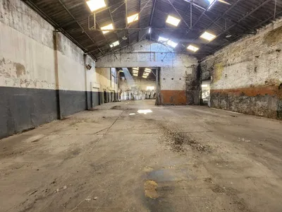 Depósito y galpón en venta