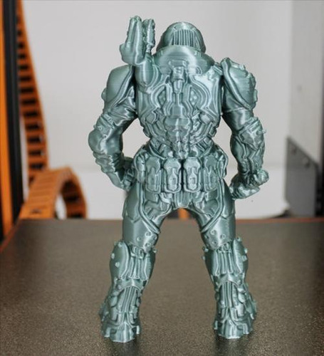 Action Figura Doom Eternal Colecionável Decoração Estátua