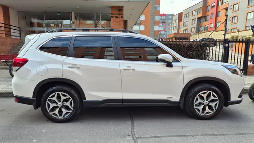 Subaru Forester 2.5 Advance Cvt