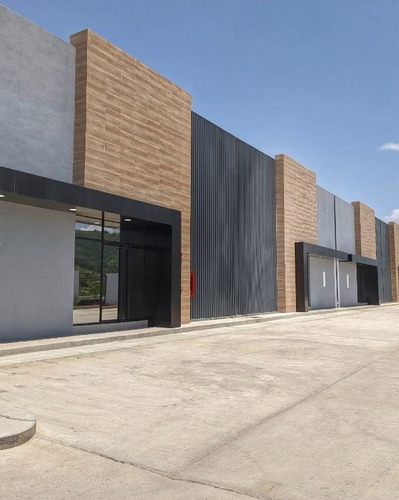 En Venta Galpones En Zona Industrial Castillito, San Diego. Ab