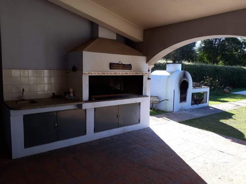 Imagen 8 de 10 de Casa En Venta 4 Dorm Amoblada Cosquín Terreno 2700 Mtrs 2
