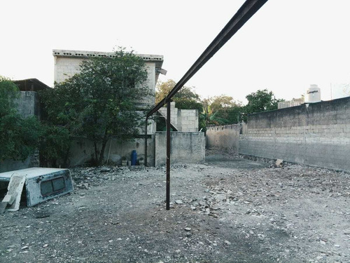 Terreno De 751.97 M2 En Venta O Renta En El Barrio De San Sebastián