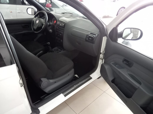 Imagen 13 de 25 de Fiat Strada 1.4 Working 2020