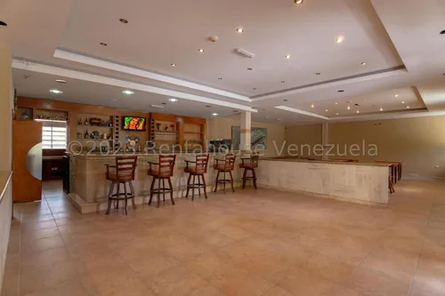 En Venta Emblématico De Gran Recorrido Hotel De 28,783 Mt2 En Terreno , Una Oportunidad Imperdible De Inversión, Extraordinarias Bondades - Panamericana // Luis Gomez // Mls #25-13278