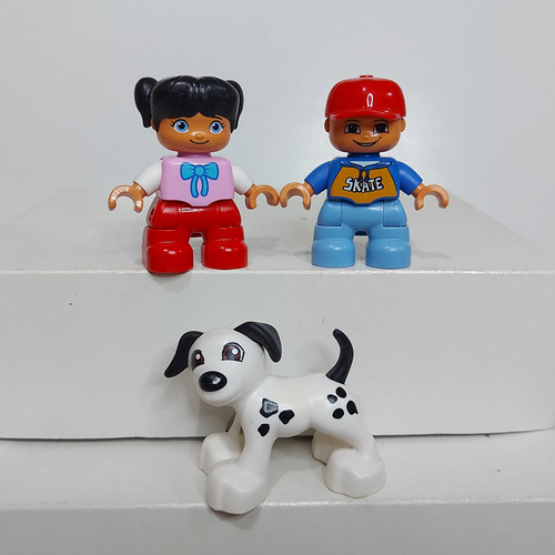 Figuras Lego Duplo Niño Y Niña Con Mascota