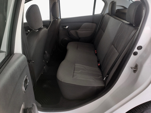 Imagem 6 de 15 de Logan Expression 1.6 2017 Completo Apenas 42.000km