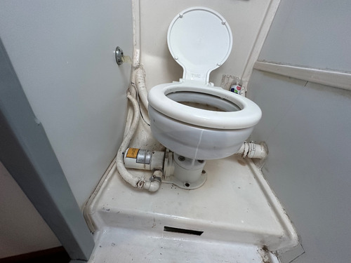 Velero Plenamar 30 - Motor Interno Yanmar 15hp