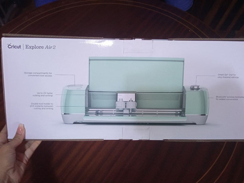 Imagen 2 de 6 de Plotter De Corte Cricut Explore Air 2 (vs Cameo Silhouette)