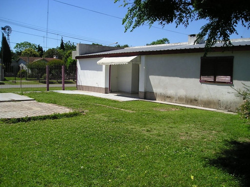 Quinta Con Pileta Y Parrilla Amplio Terreno En Viña Arrecifes
