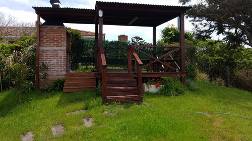 Dueño Vende Casa Ph En Pinamar A 1 Cuadra Del Mar, En Medano Alto, Hermosa Vista, Calle Asfaltada, Con Jardin Y Dos Deck.