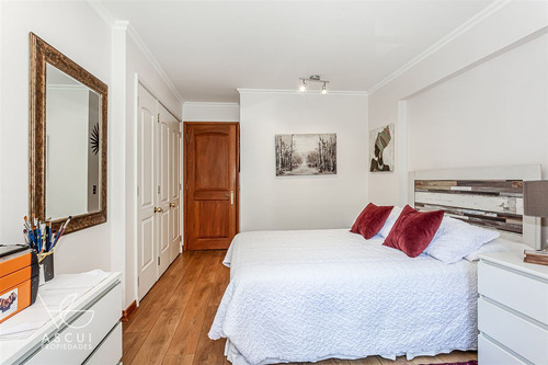 Condominio Exclusivo Con Vista Privilegiada. Buena Ubicación