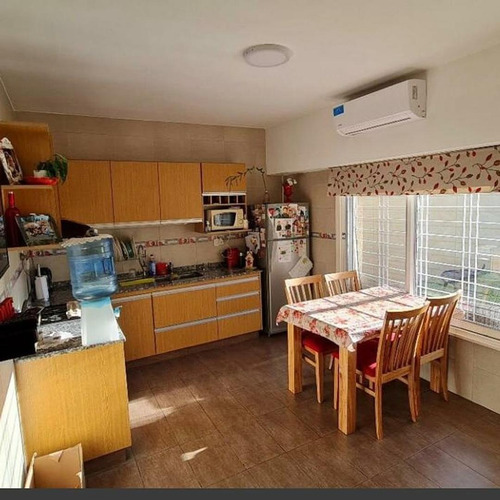 Imagen 9 de 10 de Casa Lote Propio De 4 Amb. Muy Buen Estado.-