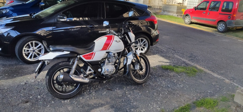 Bajaj V15