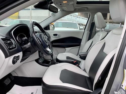 Imagen 10 de 15 de Jeep Compass 2019 2.4 Limited 4x2 At