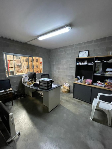 Imagen 24 de 29 de Deposito/galpon En Alquiler-2200m2- C/ Playa De Maniobras - Villa Lugano