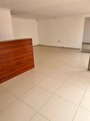 Se Arrienda Hermoso Local Comercial Ideal Para Centro Medico