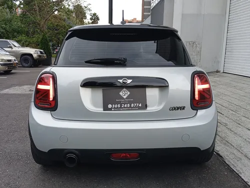Mini Cooper 1.5 Aut