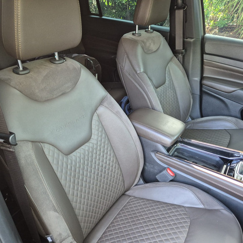 Jeep Commander 2.0 Overland 4x4 Aut. 5p