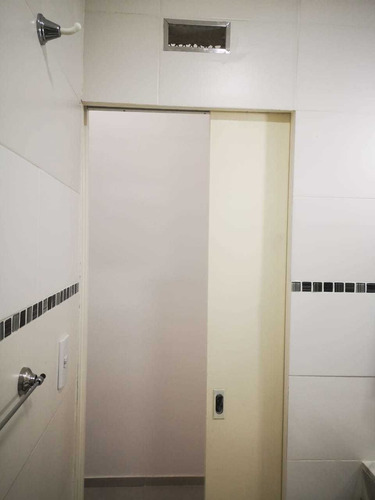 Imagen 9 de 14 de Ph En Venta | La Boca | Con Patio Todo A Nuevo , Retasado