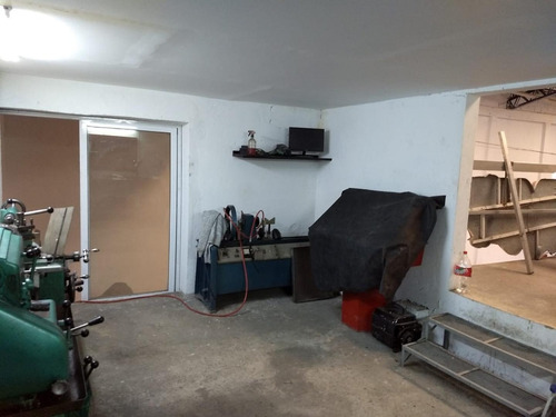 Imagen 25 de 30 de Complejo De Departamentos + Galpon Venta En Block