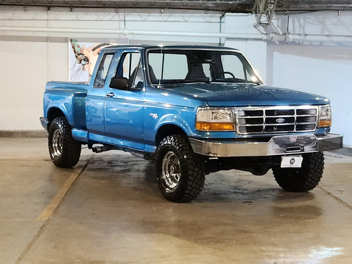 Ford F150 4x4 Cab 1/2 V8 351w. No Bronco