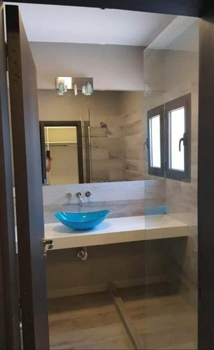 Venta Duplex En Housing De Tres Dormitorios Ubicado En Villa Rivera Indarte.