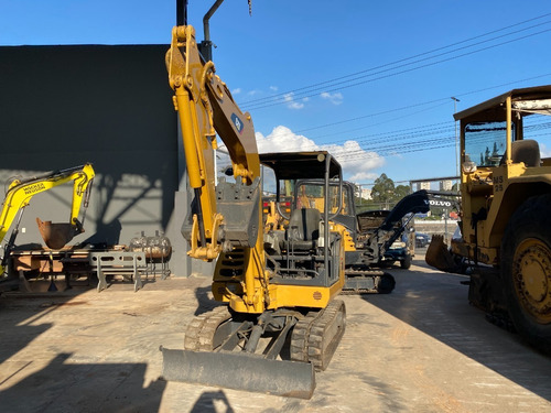 Imagem 5 de 15 de Mini Escavadeira Caterpillar 302.5c Ano 2011
