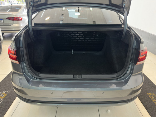 Volkswagen Virtus 1.6 MSI TOTAL FLEX AUTOMÁTICO