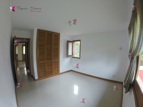 Casa En Venta En La Zona De Lugano- Ref: 9724