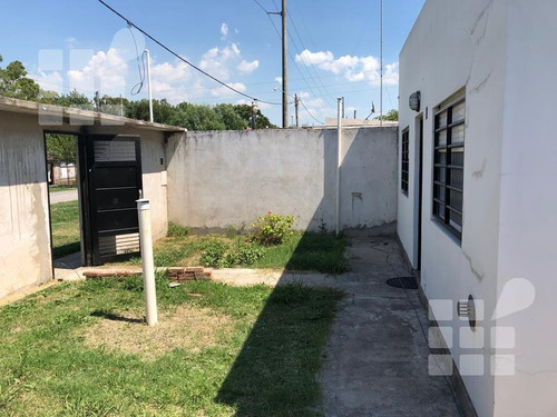 Imagen 4 de 22 de Casa - La Plata