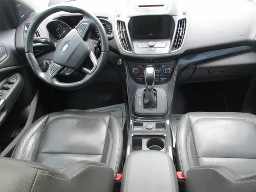 Ford Escape Titanium 4x4 2000cc At Aa