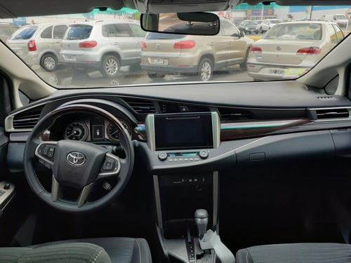 Toyota Innova Srv At 8 Asientos 2019 Dg