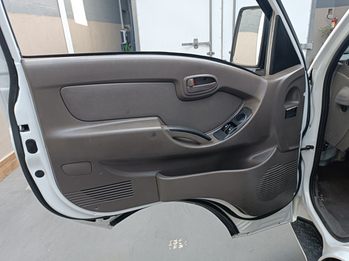 Hyundai HR 2.5 Hd Cab. Curta S/ Carroceria Tci 2p