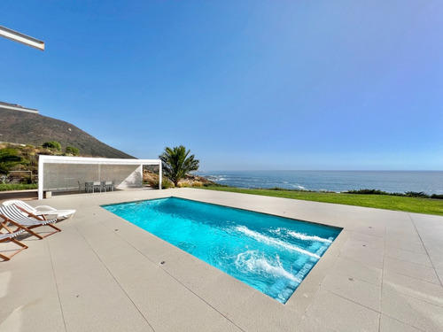 Sólida Casa En Venta Con Preciosas Vistas Al Mar, Zapallar