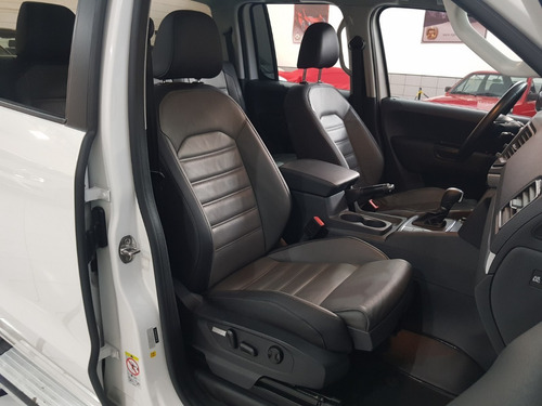 Imagem 8 de 15 de Volkswagen Amarok Highline 3.0 V6 18/2019 Pneus Novos
